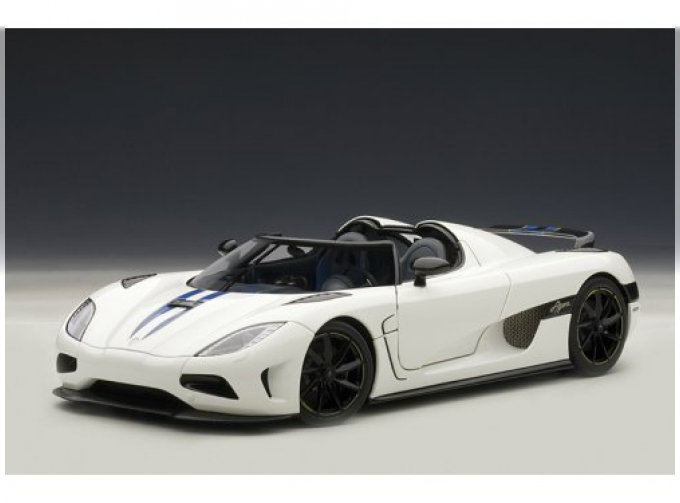 KOENIGSEGG AGERA 2011, белый