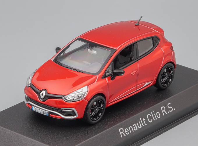 RENAULT Clio R.S. 2013 Flamme Red