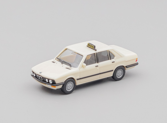 BMW 528i "Taxi", light ivory