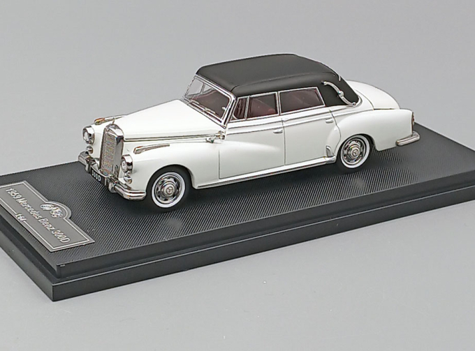 MERCEDES-BENZ 300D (1959), white / black