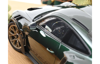 PORSCHE 911 (992) GT3 RS (2022), green metallic/black