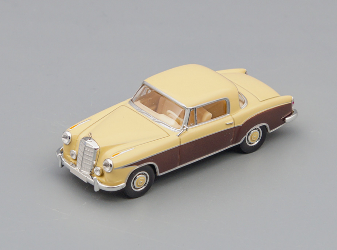 MERCEDES-BENZ 220S, beige