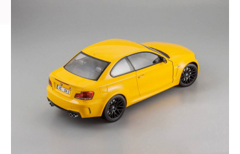 BMW 1er M Coupe (2011), yellow