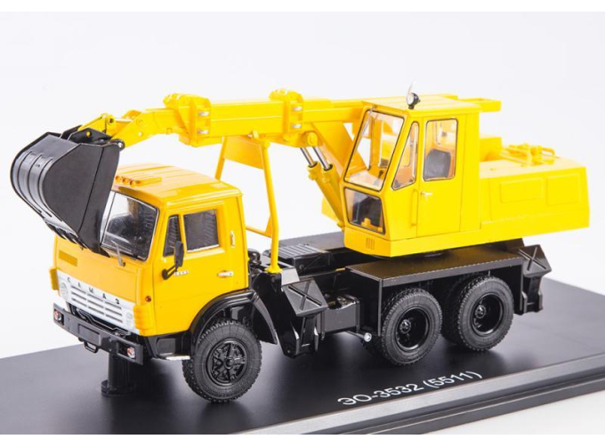 Экскаватор ЭО-3532 (5511), оранжевый / желтый