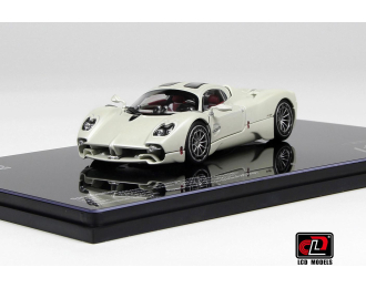 PAGANI Utopia (2022), white