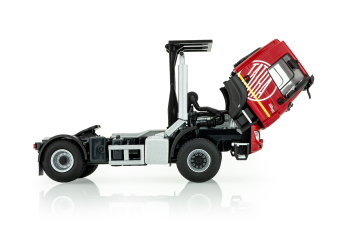 TATRA Phoenix 4x4 tractor, red
