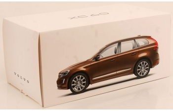 VOLVO XC60 (2015), whitemetallic