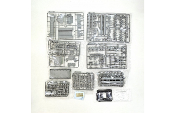 Сборная модель установка американских ракет M752 + колесный прицеп для ракет