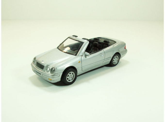 MERCEDES-BENZ CLK Coupe Cabriolet, 251ND 1:43, серебристый