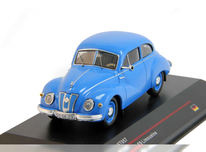 IFA F9 Limousine (1952), blue