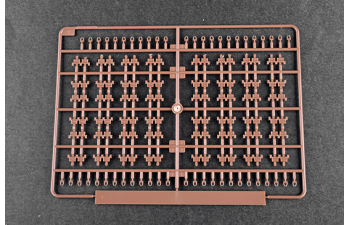 Сборная модель Russian танк Т-80UM-1 MBT