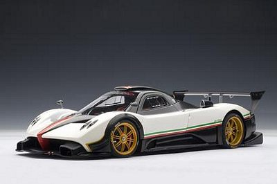 PAGANI Zonda R 2007, white/italian stripes 