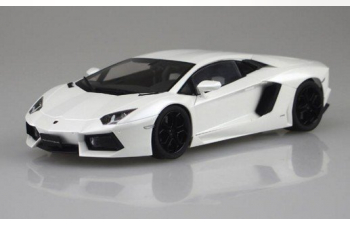 Сборная модель Lamborghini Aventador LP700-4 (White Pearl)