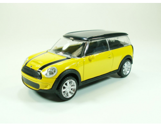 MINI Clubman, yellow