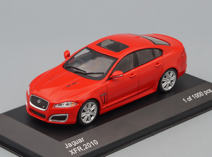 JAGUAR XFR (2010), red