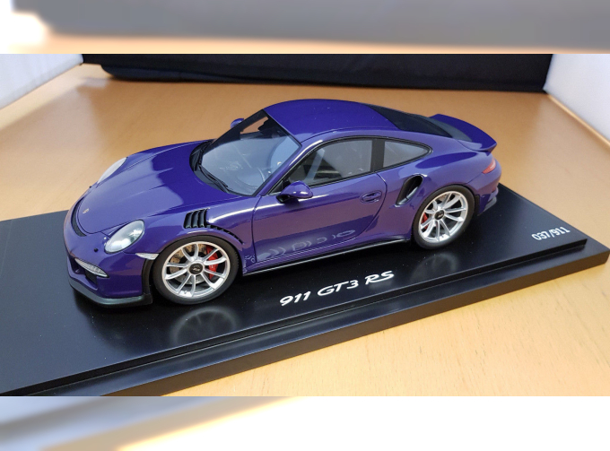 PORSCHE 911 (991) GT3 RS 2015 - Ultra Violet