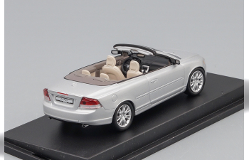 VOLVO C70, silver