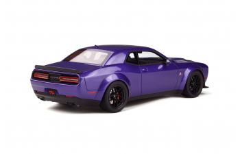 Dodge Challenger R/T Scat Pack Widebody (plum crazy)