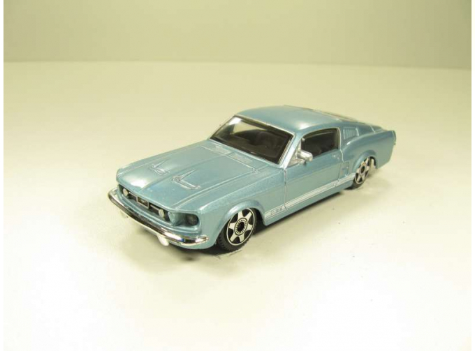 FORD Mustang GT, blue