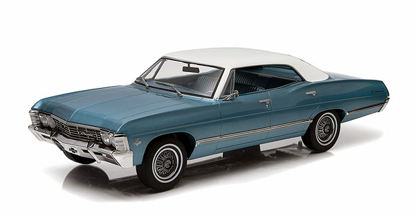 CHEVROLET Impala Sport Sedan (1967), nantucket blue with white top