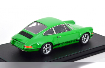 PORSCHE 911 S/T-Specification, green