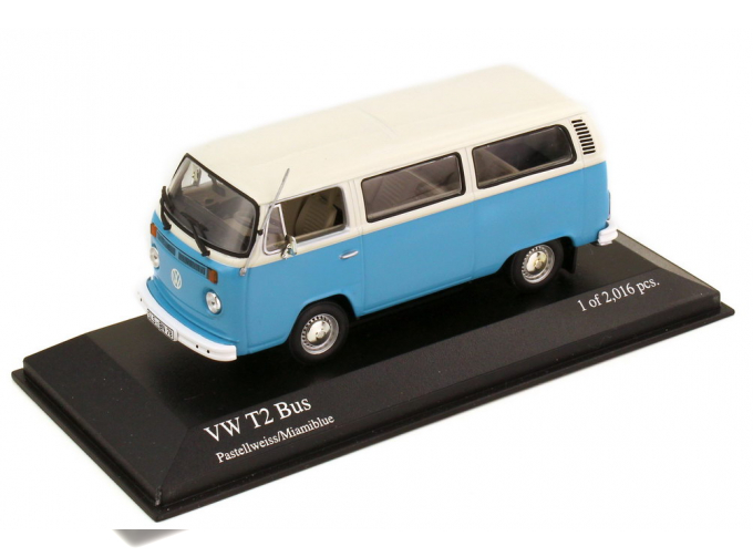 VOLKSWAGEN T2 Bus (1972), white / blue