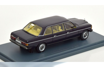 MERCEDES-BENZ V123 Saloon, dark blue