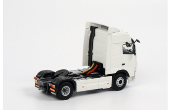 VOLVO FH3 Globetrotter 4x2, White Line 1:50, белый