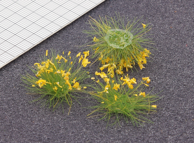 Кочки травы цветущие жёлтые 12мм 30шт.