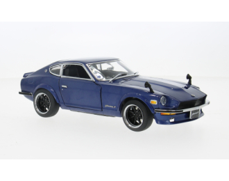DATSUN Fairlady Z (S30) (1970). dark blue