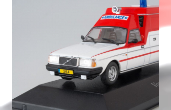 VOLVO 264GL "Dutch Ambulance" (1974), white / red