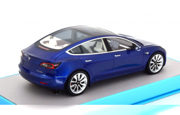 TESLA Model 3, blue metallic