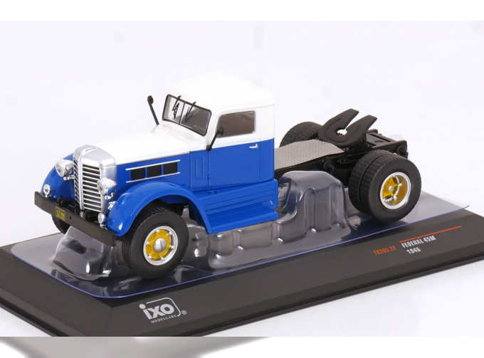 FEDERAL 45M towing vehicle (1946), blue white