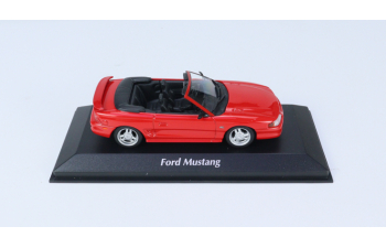 FORD Mustang Cabriolet (1994), red
