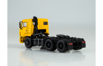 Камский грузовик 6460 седельный тягач, желтый