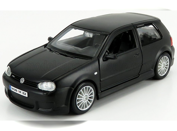 VOLKSWAGEN Golf IV R32, black