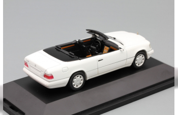 MERCEDES-BENZ E320 Cabrio, white