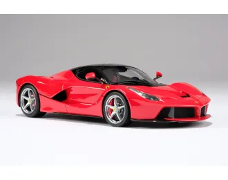 FERRARI LaFerrari, red