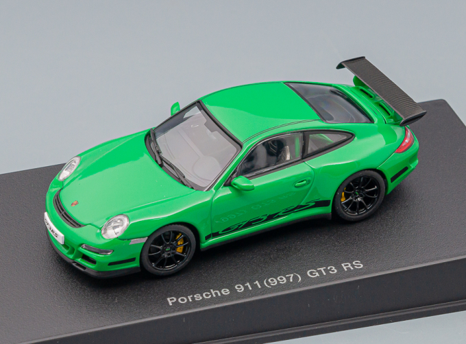 PORSCHE 911 GT3 RS (997), green