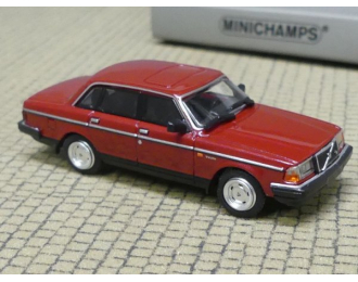 VOLVO 240 GL (1986), dark red metallic