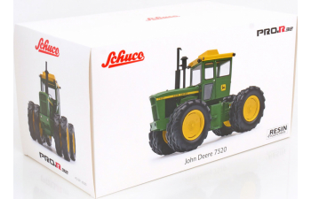 JOHN DEERE 7520 Tractor (1982), Green