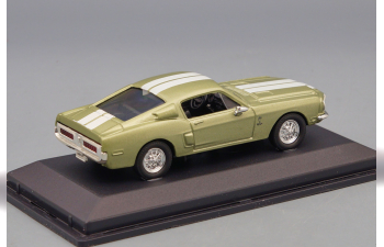 SHELBY GT 500-KR (1968), light green metallic