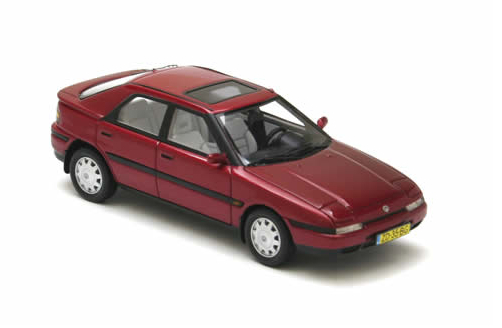 MAZDA 323F (1992), red