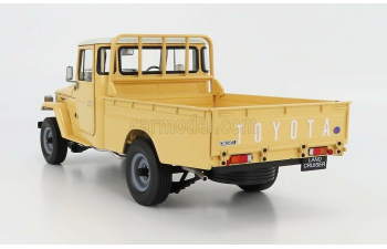 Toyota Land Cruiser 40 Pickup (beige)