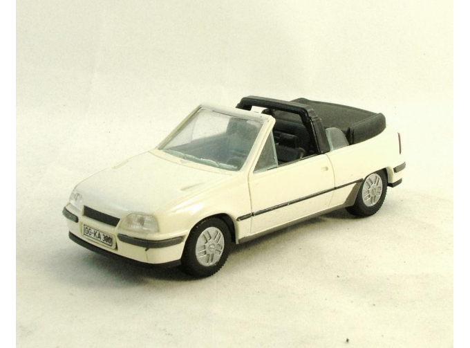 OPEL Kadett GSi 3-turig, белый