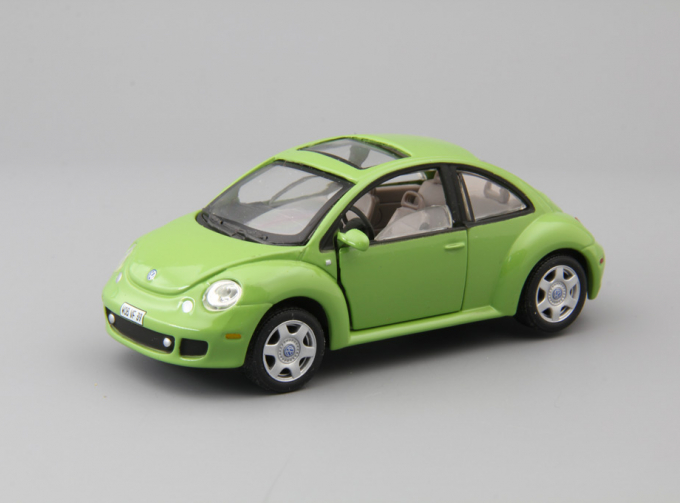 VOLKSWAGEN New Beetle, green