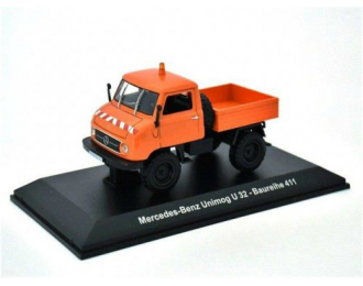 MERCEDES-BENZ UNIMOG U32 1956 Orange