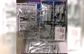 Сборная модель Истребитель MiGG-29UB Fulcrum