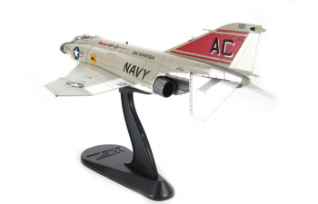 McDonnell Douglas F-4J Phantom II Diecast Model USN VF-31 Tomcatters AC101 Samuel Flynn / William John USS Saratoga Vietnam 1972