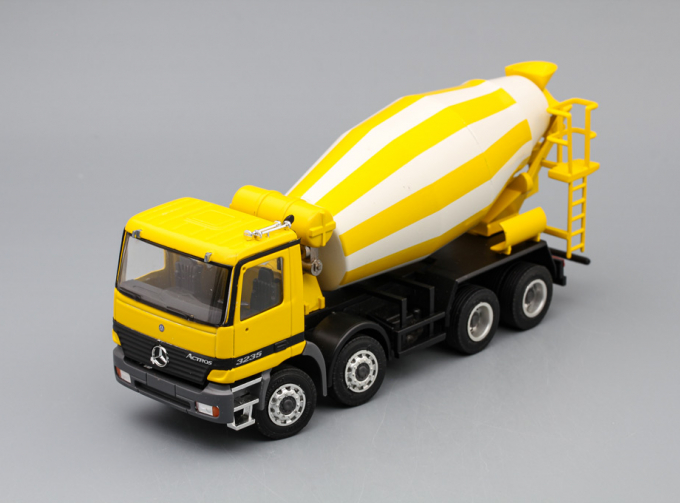 MERCEDES-BENZ Actros 3235, white / yellow